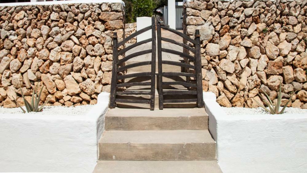 San Colomban Villa Sant Lluis Exterior photo